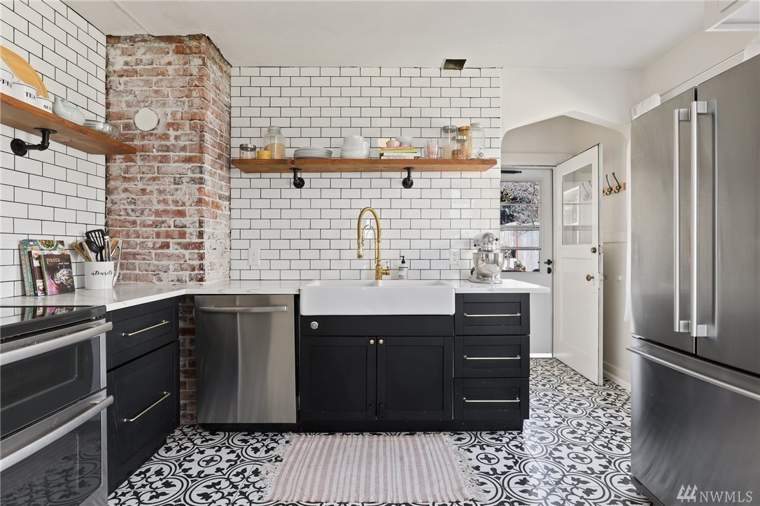 2_Tips for Painting a Room